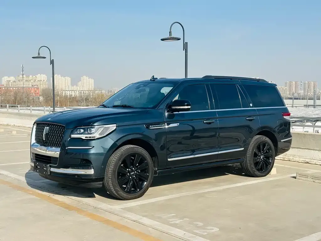 Lincoln Navigator — фото 1