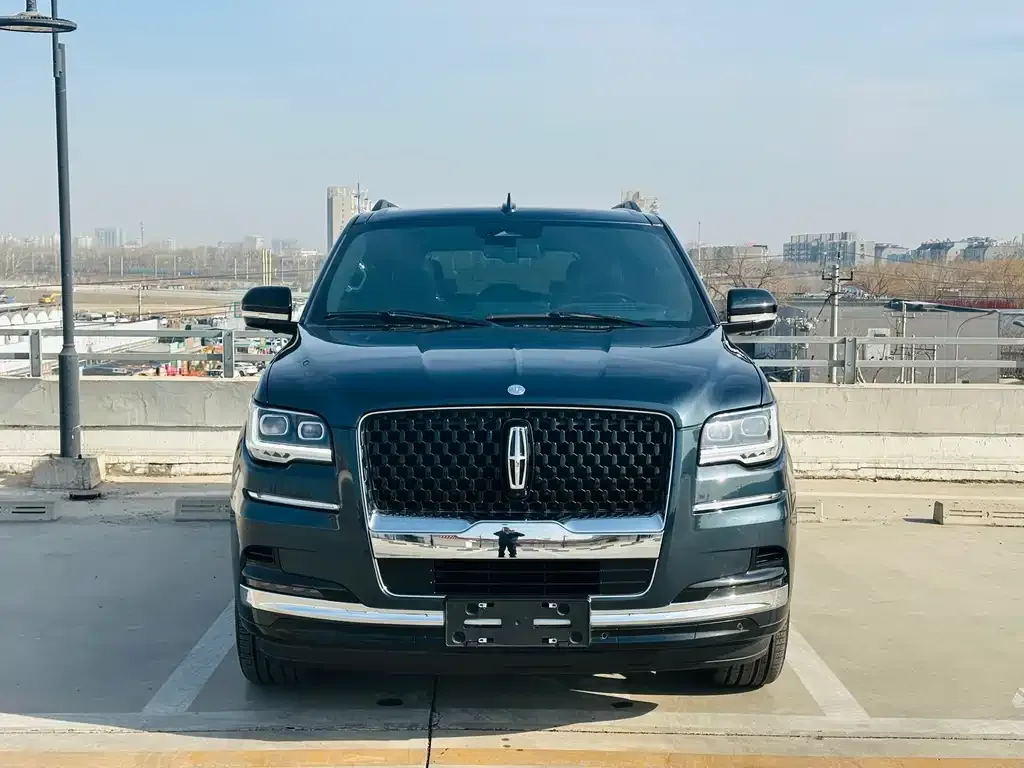Lincoln Navigator — фото 8