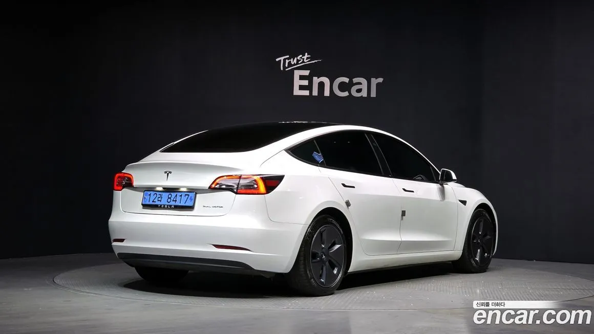 Tesla Model 3 2021 из KR, фото 2