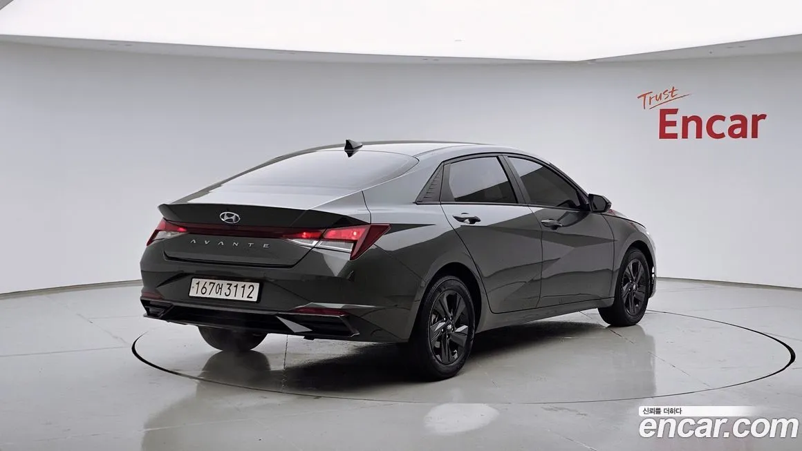 Hyundai AVANTE — фото 2