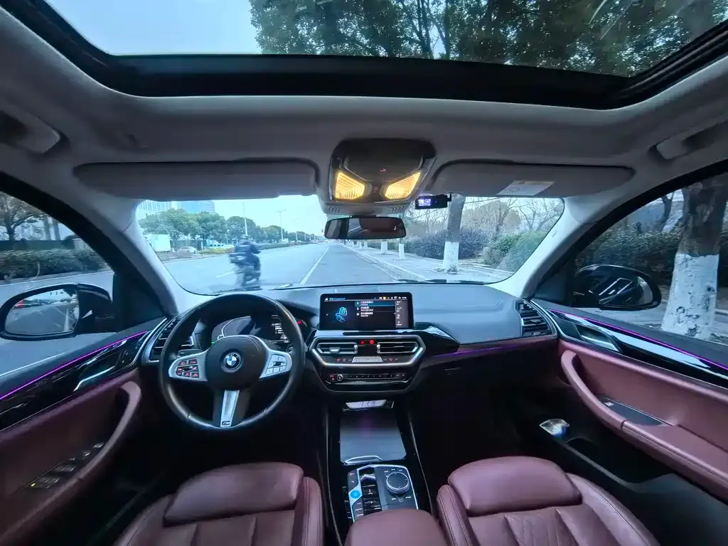 BMW iX3 2024 из CN, фото 4