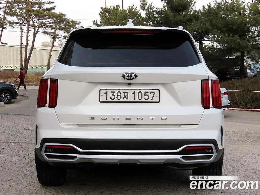 Kia Sorento — фото 10