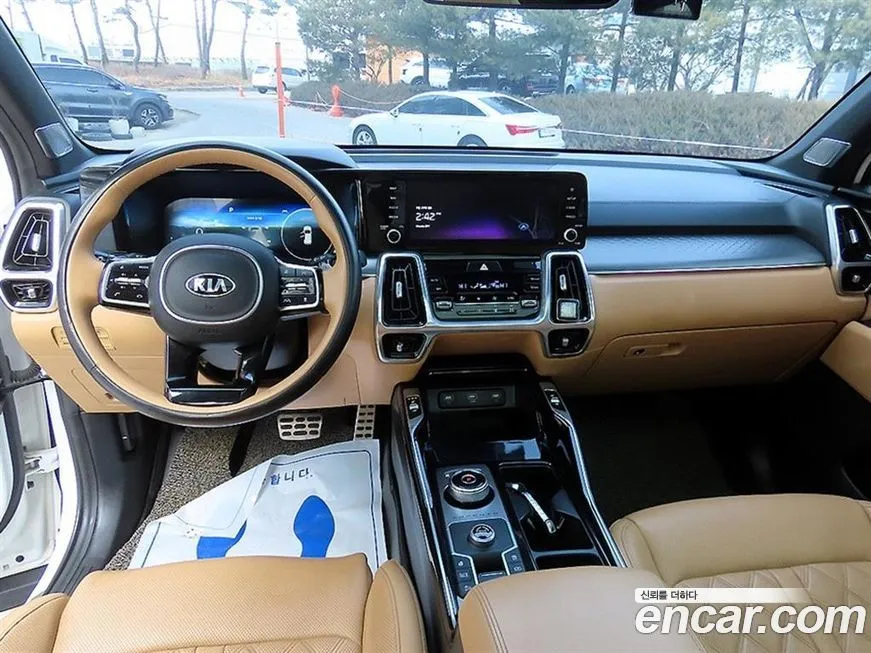 Kia Sorento — фото 6