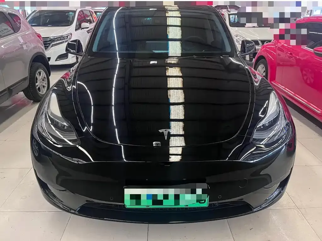 Tesla Model Y — фото 5