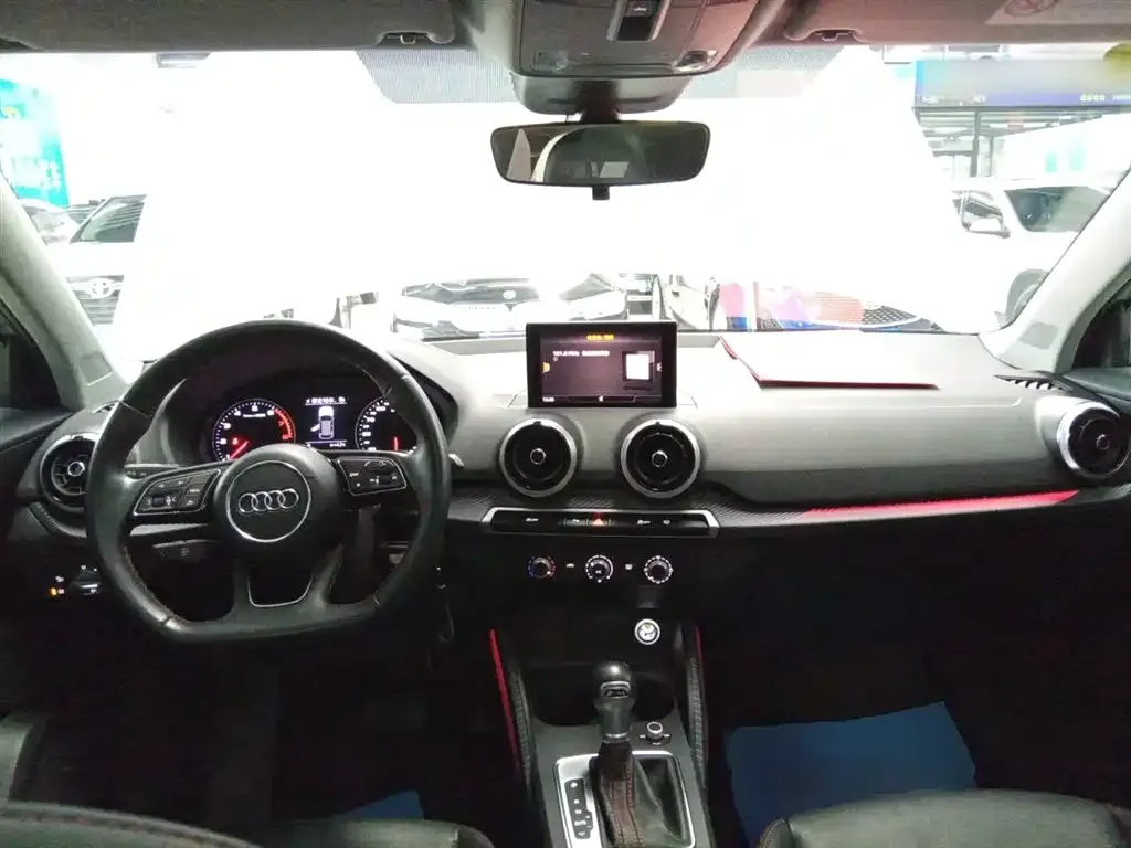 Audi Q2L 2024 из CN, фото 4