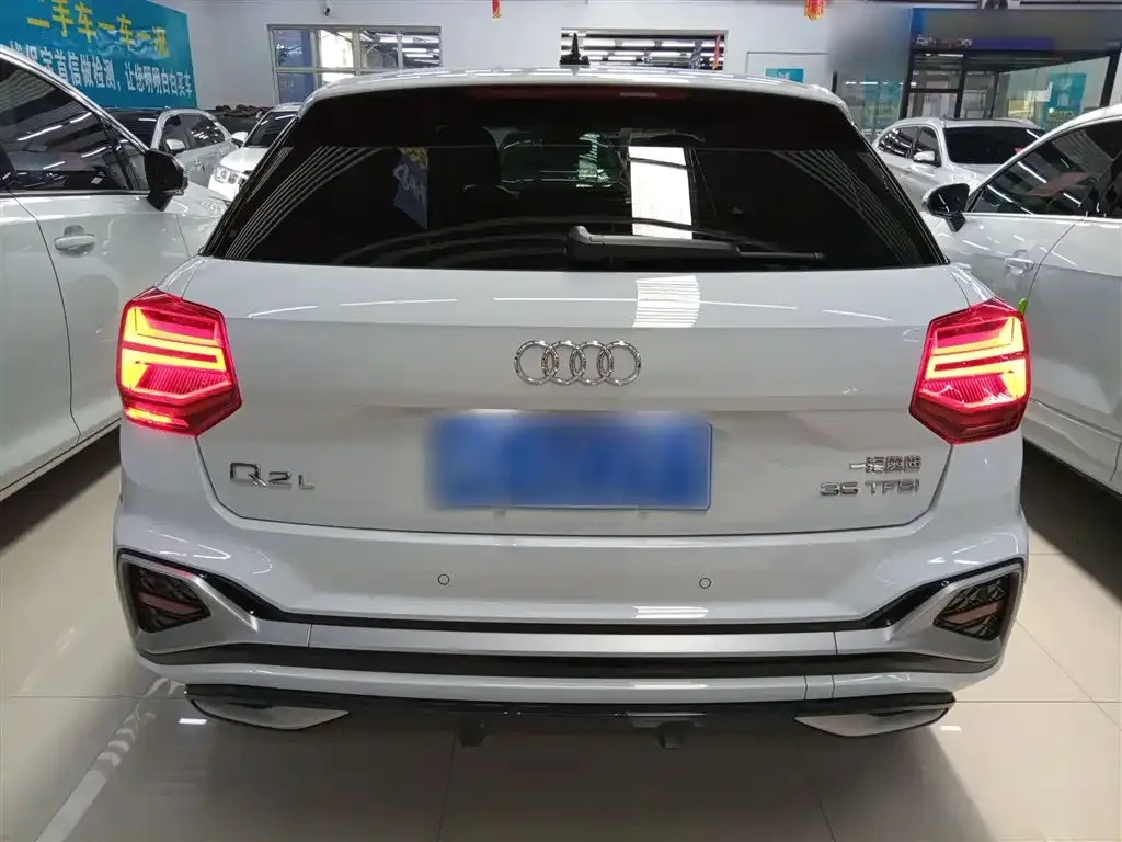 Audi Q2L 2024 из CN, фото 9