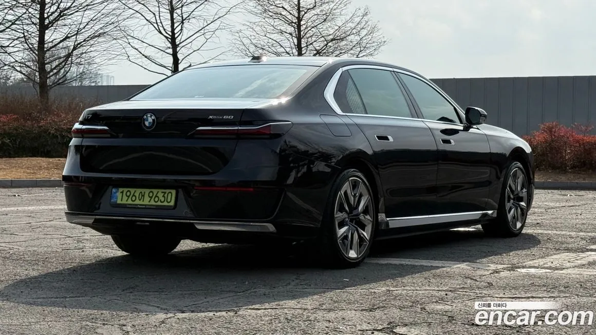 BMW i7 2023 из KR, фото 5