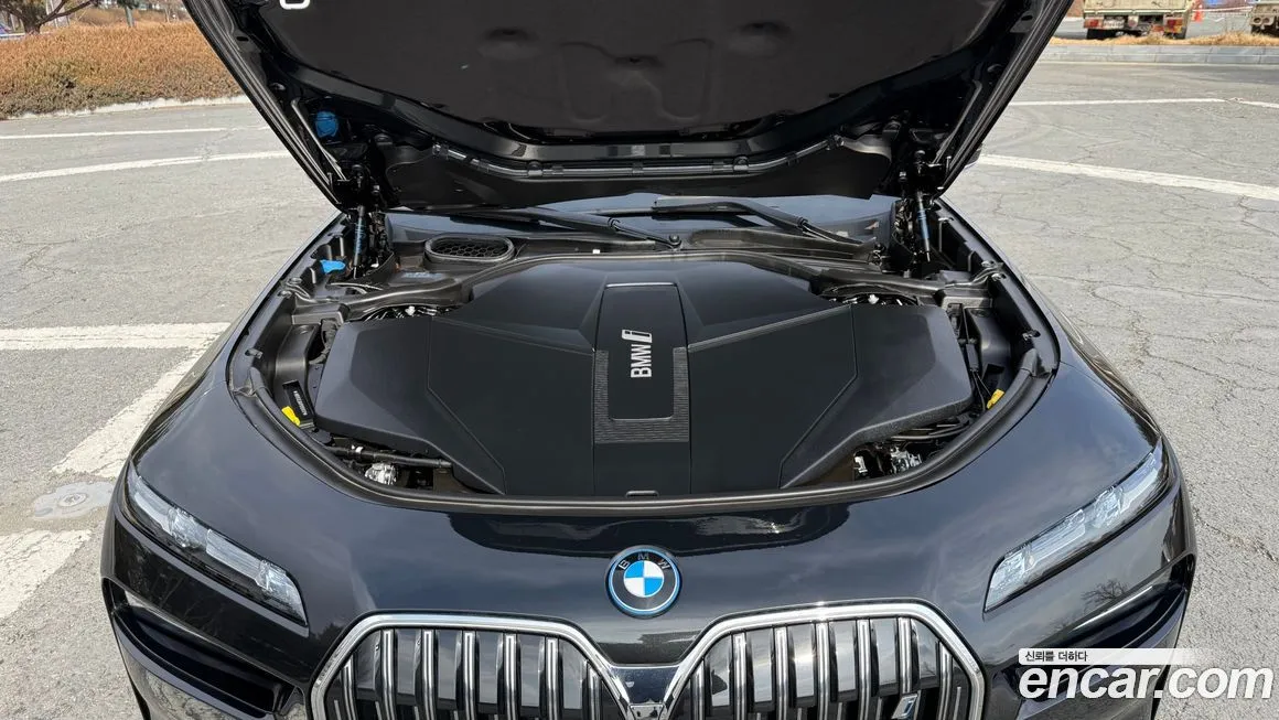 BMW i7 2023 из KR, фото 6