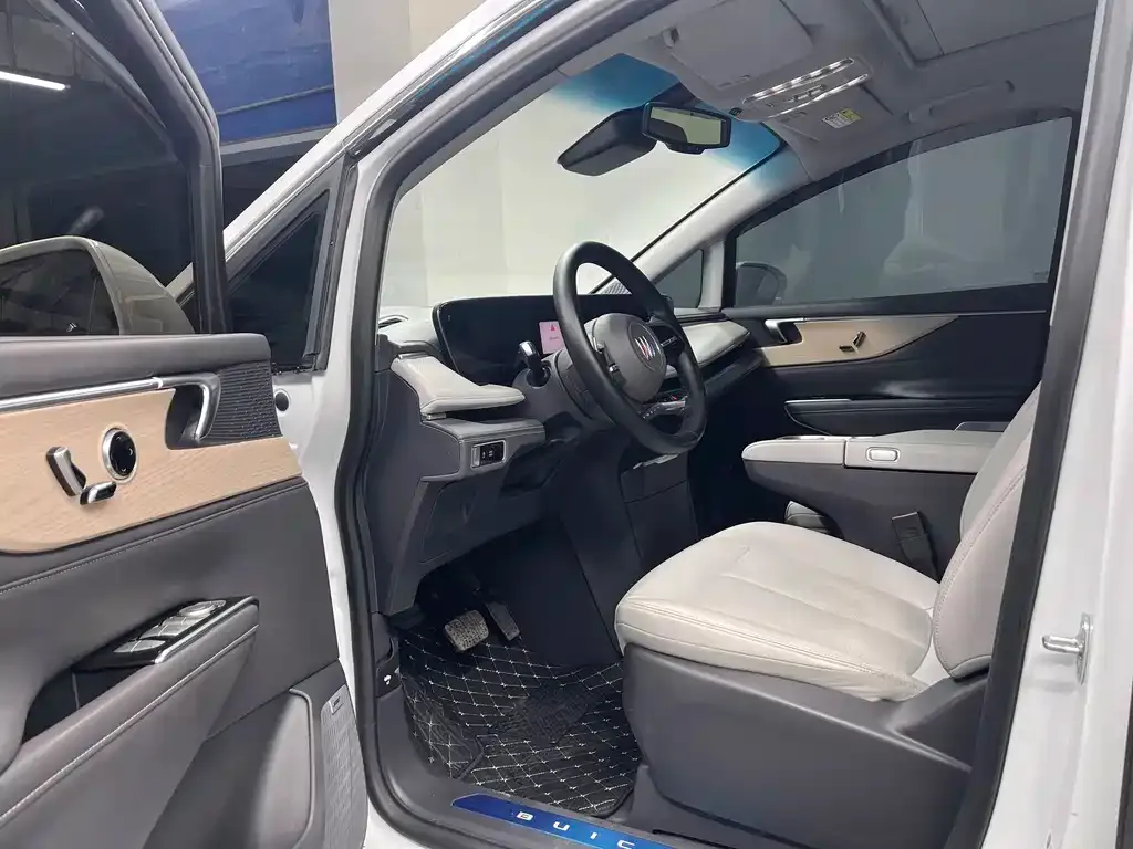Buick GL8 2024 из CN, фото 8