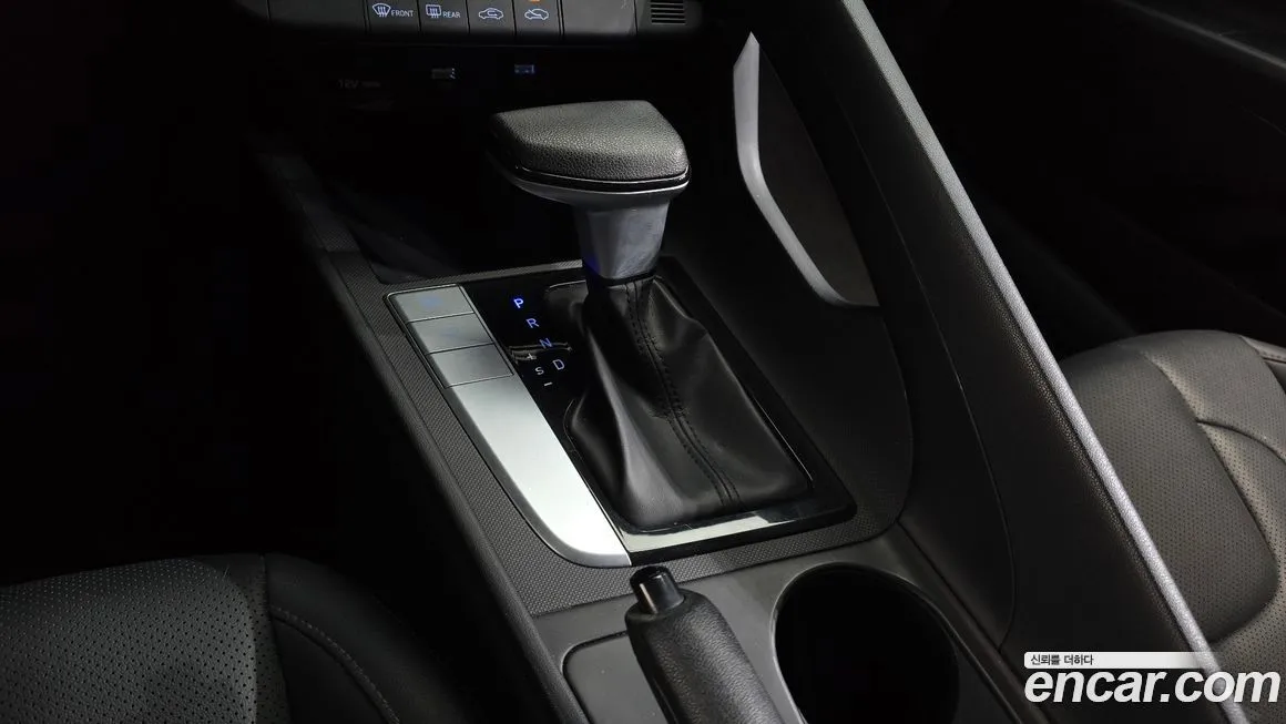 Hyundai AVANTE — фото 7