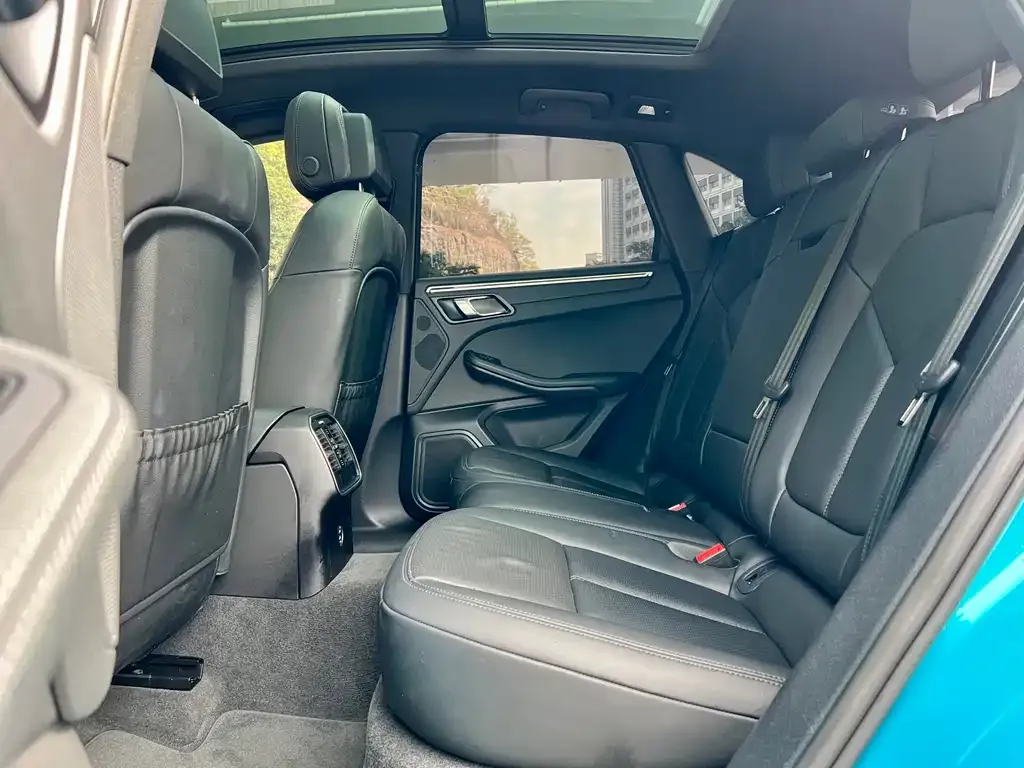 Porsche Macan 2023 из CN, фото 6