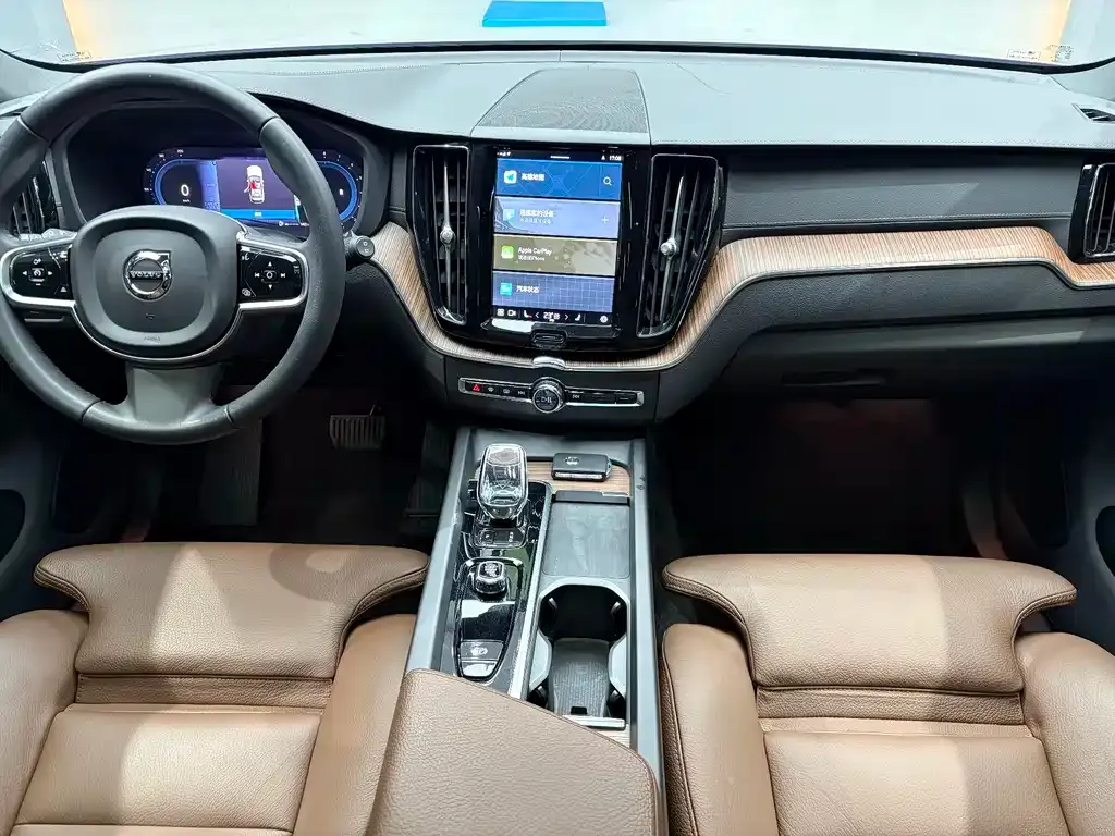 Volvo XC60 2022 из CN, фото 7