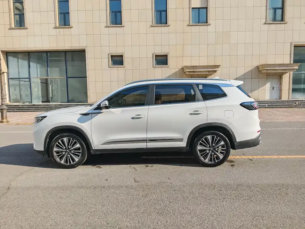 Chery Tiggo 8 PLUS — фото 6