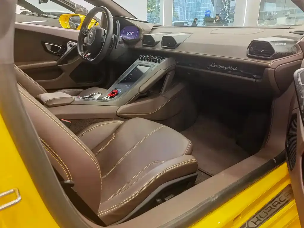 Lamborghini Huracan 2021 из CN, фото 10