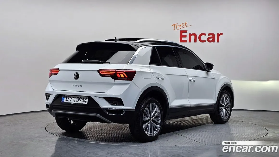 Volkswagen T-Roc — фото 2