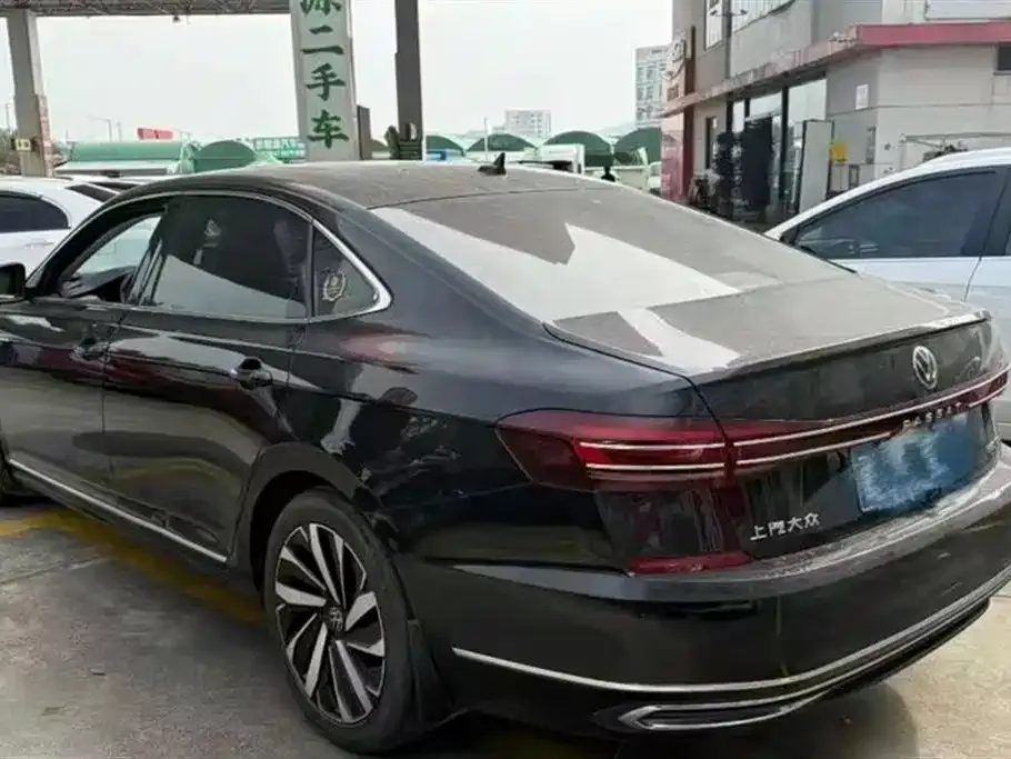 Volkswagen Passat 2023 из CN, фото 8
