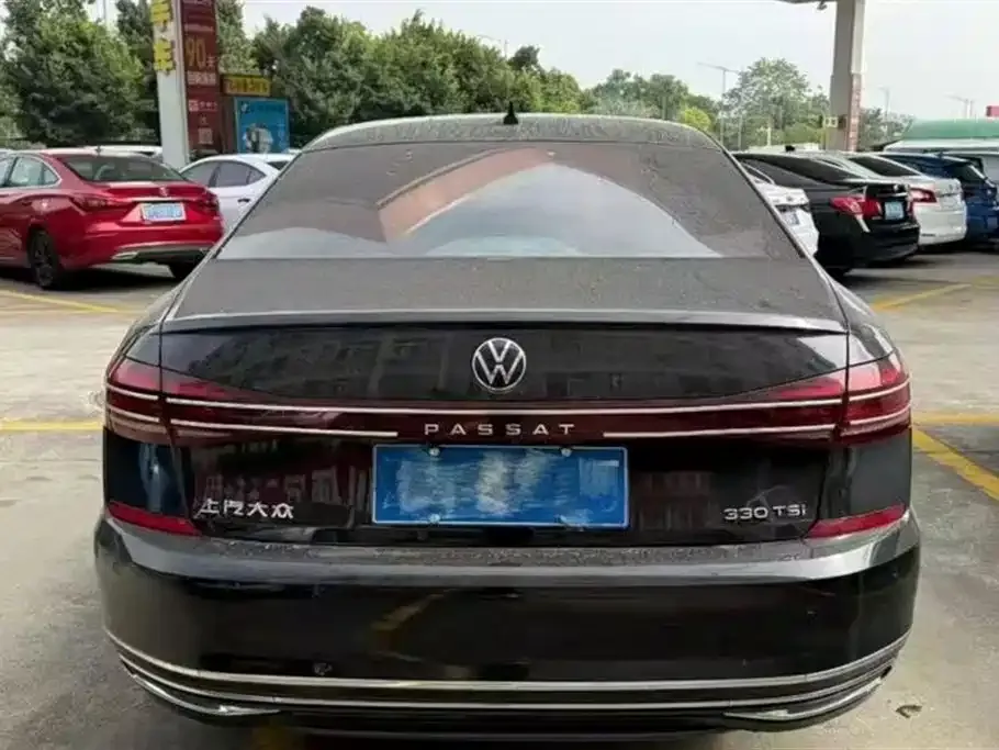 Volkswagen Passat 2023 из CN, фото 4