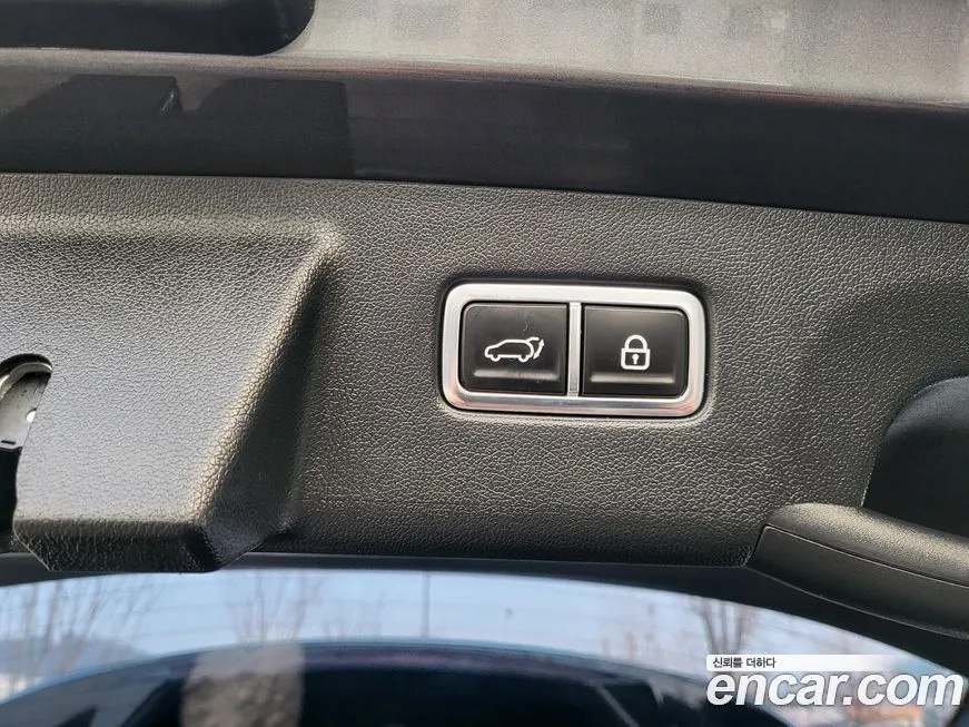 Kia Sorento — фото 7