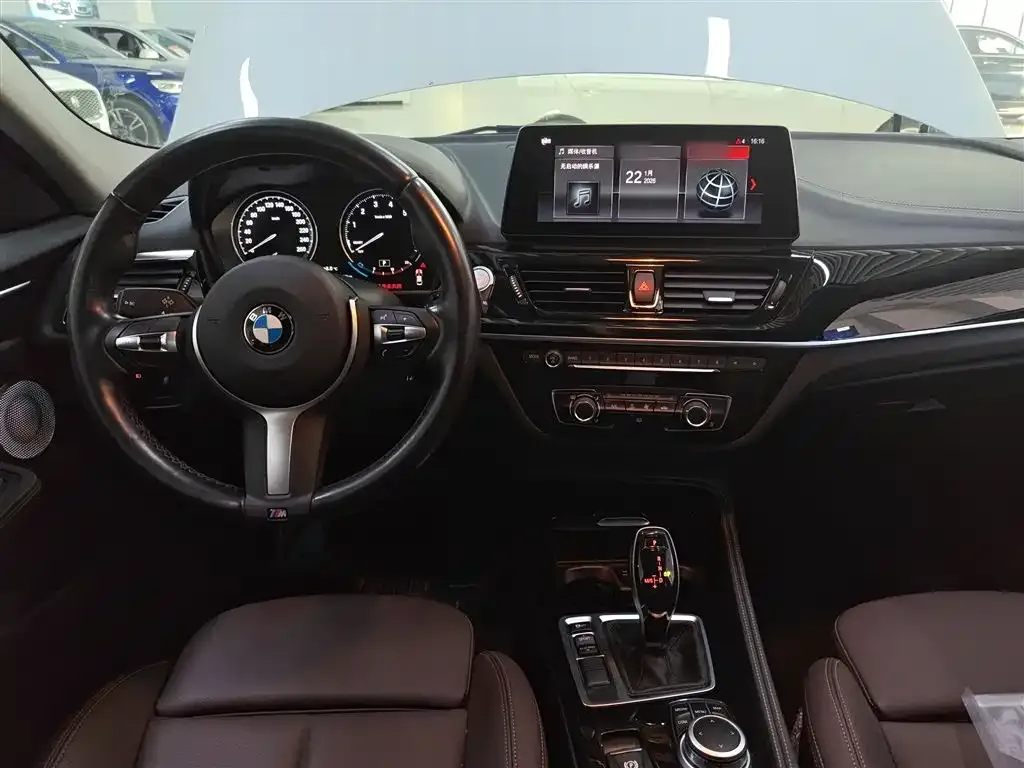 BMW 1 Series 2022 из CN, фото 6