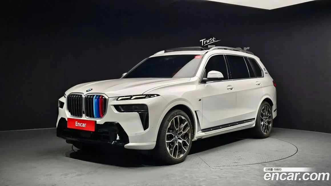BMW X7 — фото 1