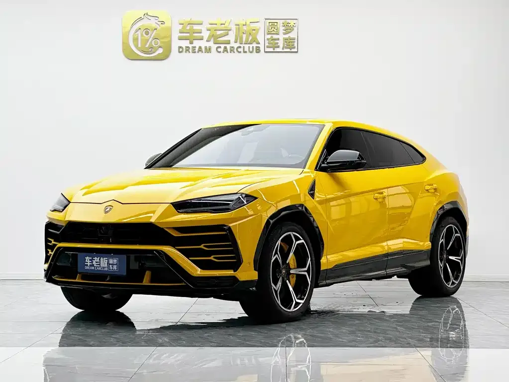 Lamborghini Urus — фото 1