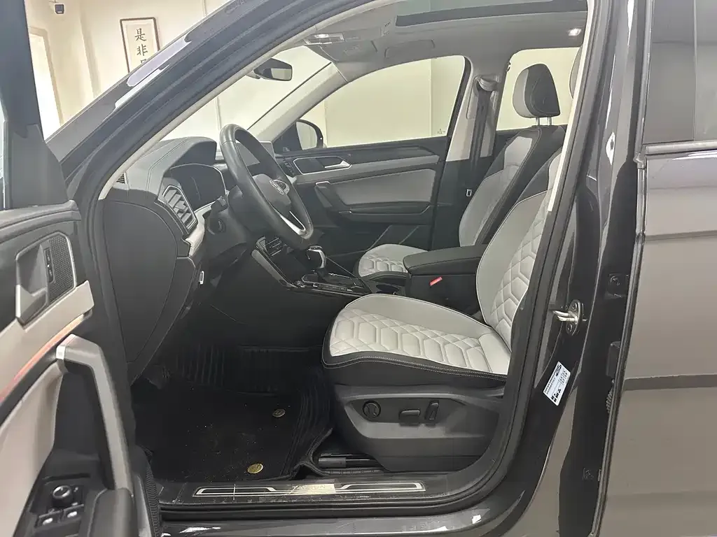 Volkswagen Tayron 2023 из CN, фото 3