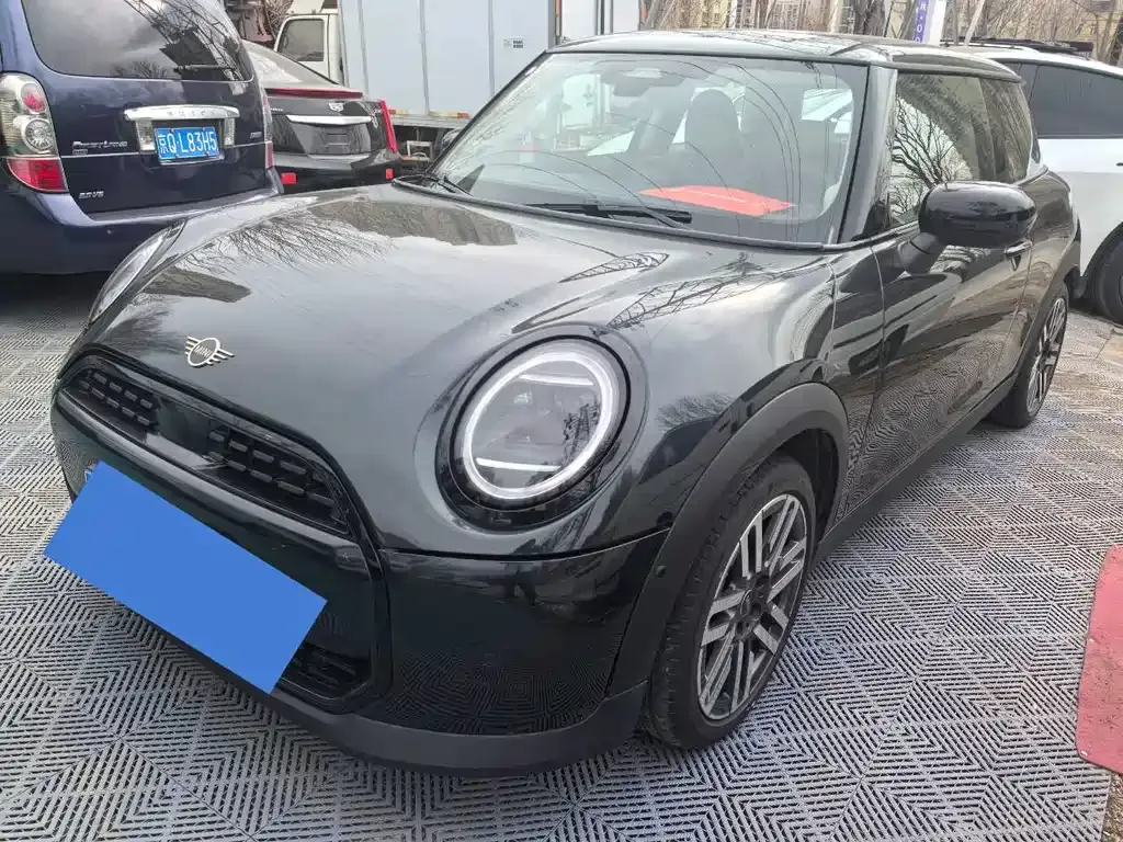 MINI Cooper (3-door) 2025 из CN, фото 1