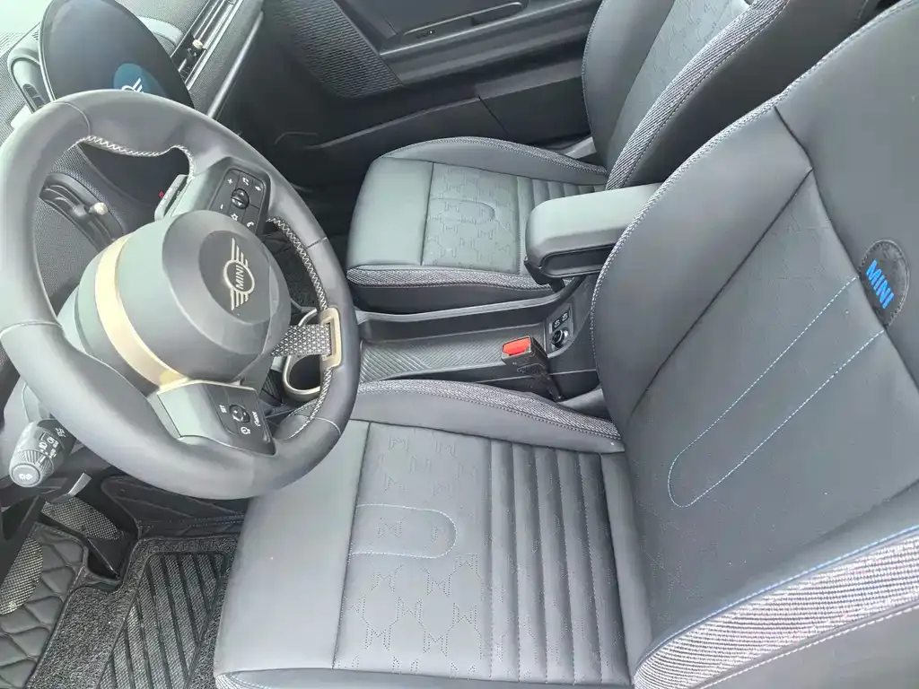 MINI Cooper (3-door) 2025 из CN, фото 5