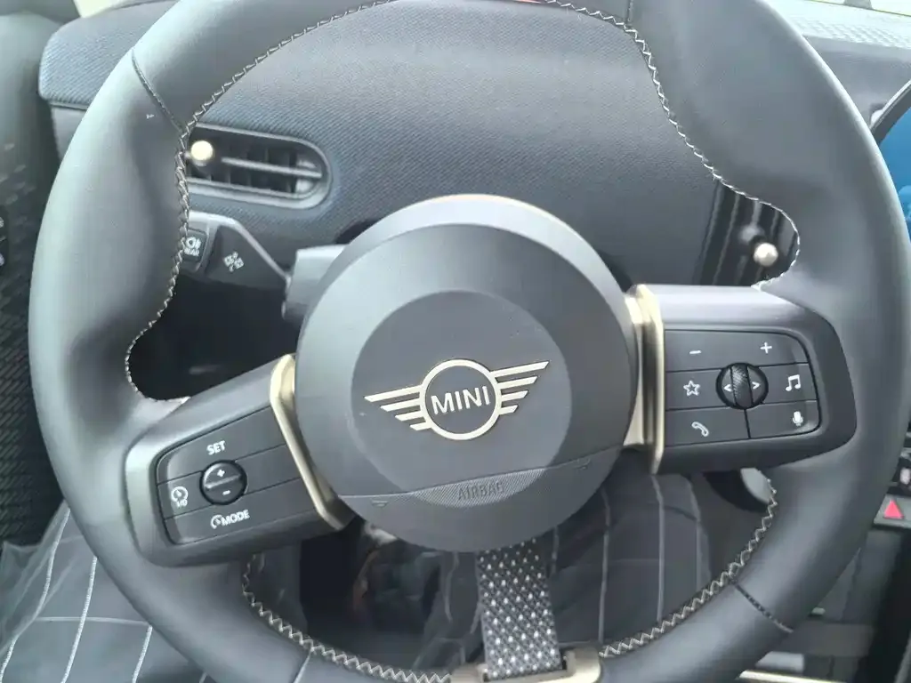 MINI Cooper (3-door) 2025 из CN, фото 4