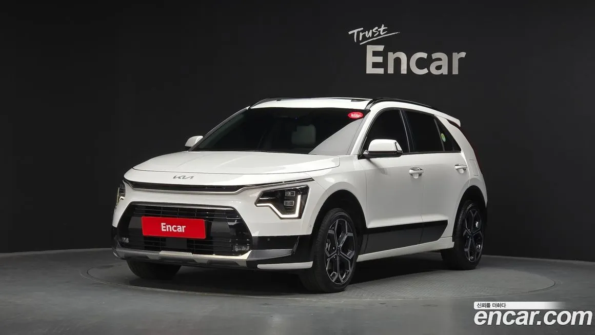 Kia Niro — фото 1