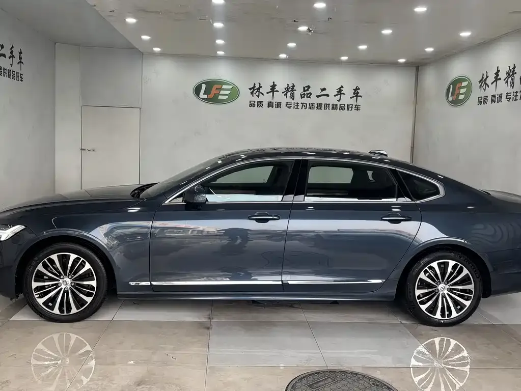 Volvo S90 2025 из CN, фото 6
