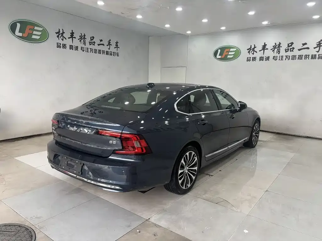 Volvo S90 2025 из CN, фото 4