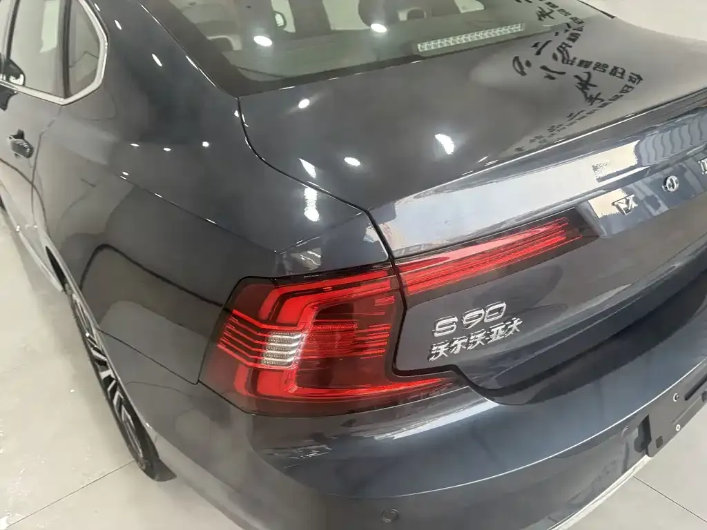 Volvo S90 2025 из CN, фото 8