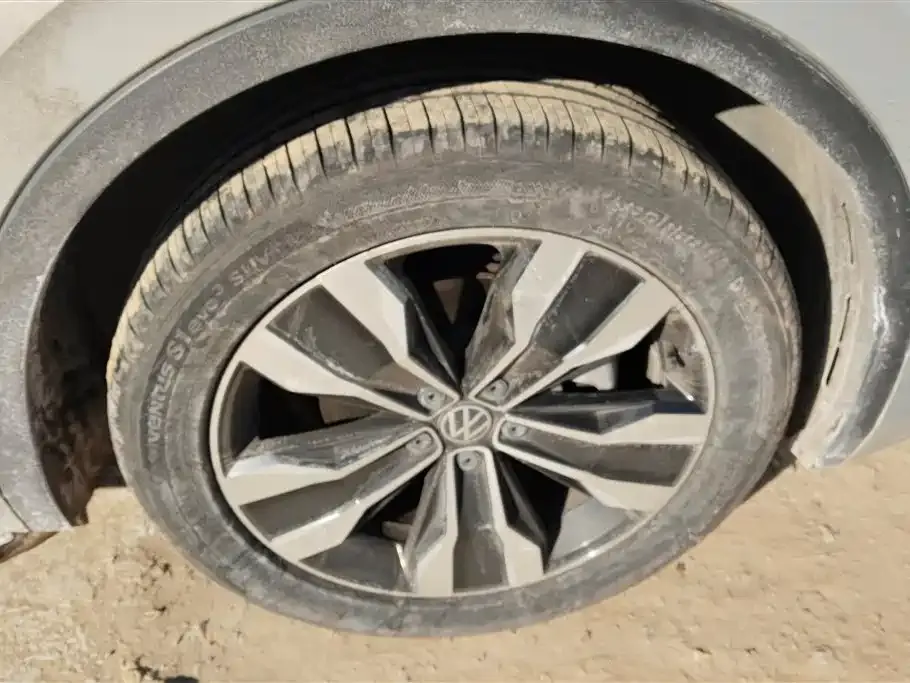 Volkswagen Tiguan L 2021 из CN, фото 8