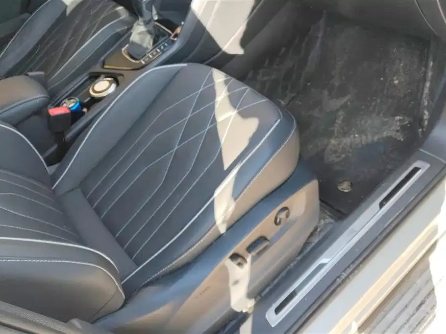 Volkswagen Tiguan L 2021 из CN, фото 6