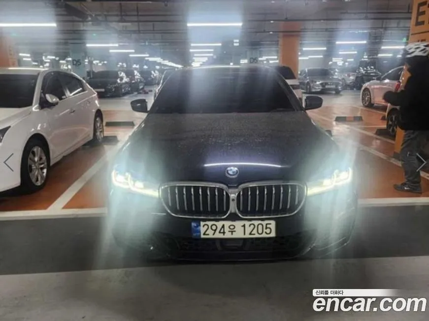 BMW 5-Series — фото 1