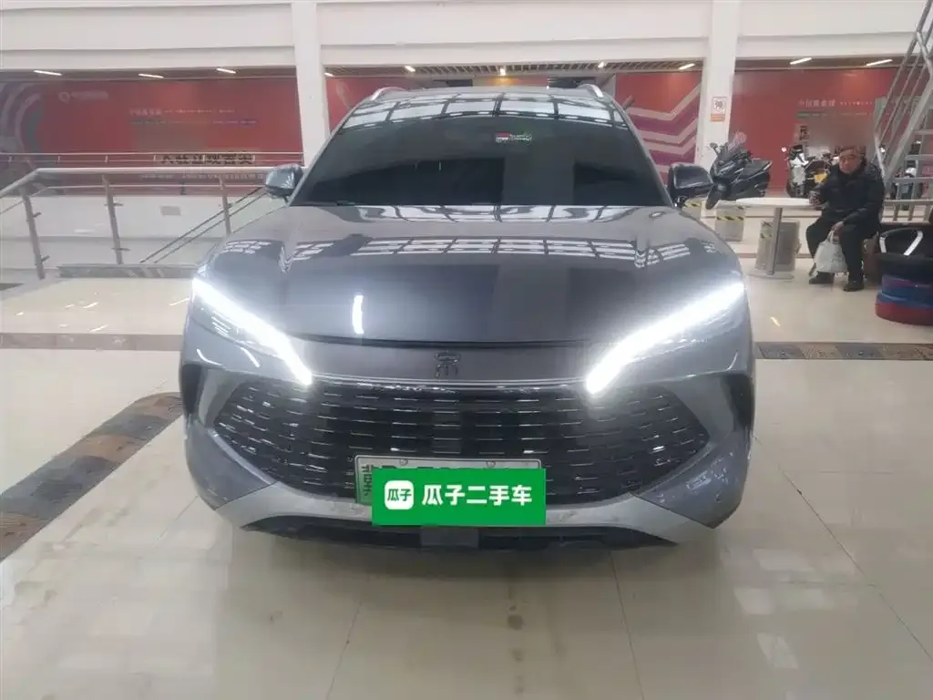 BYD L DM-i — фото 8
