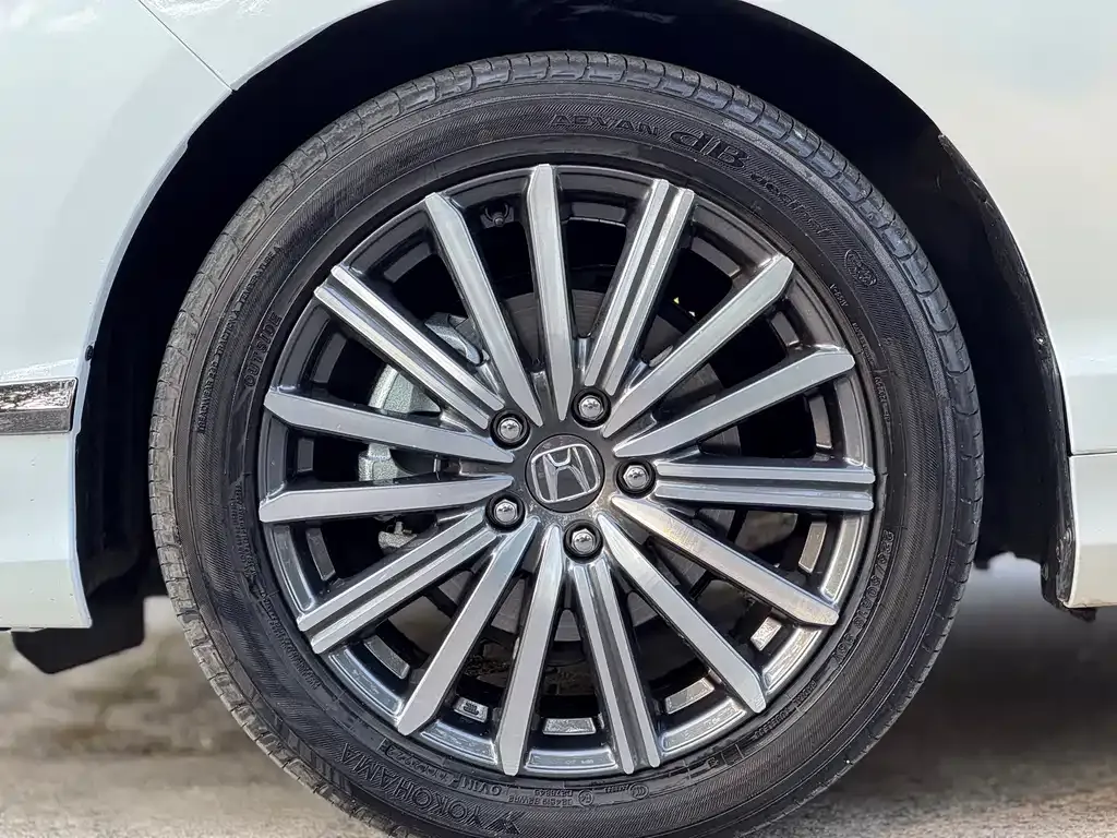 Honda Elysion 2022 из CN, фото 10