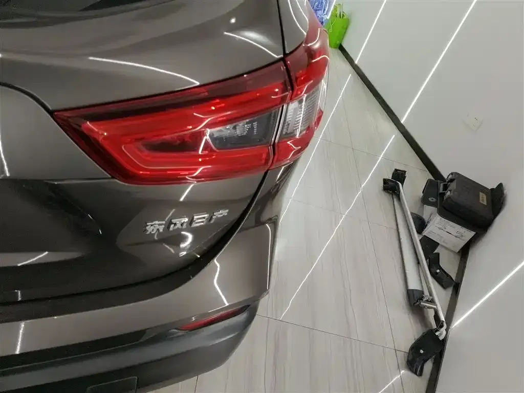 Nissan Qashqai 2021 из CN, фото 2