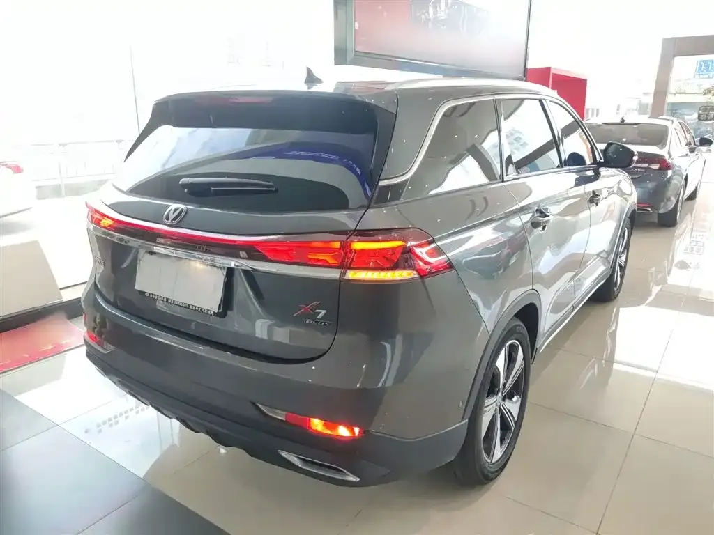 Changan X7 PLUS — фото 7