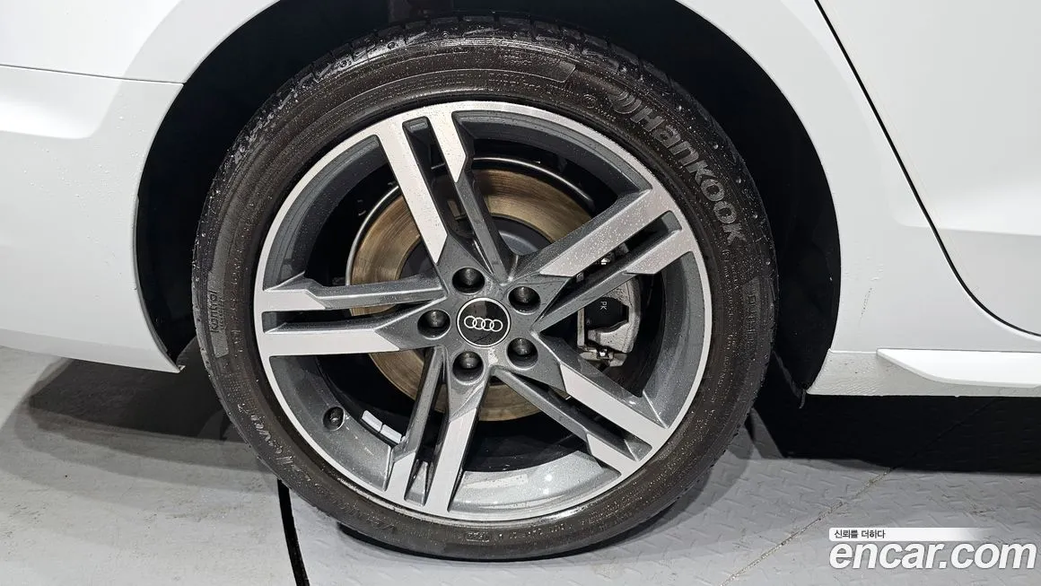 Audi A4 2022 из KR, фото 6