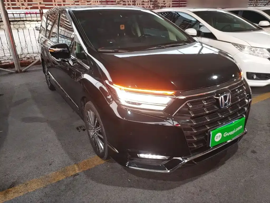 Honda Elysion 2022 из CN, фото 5