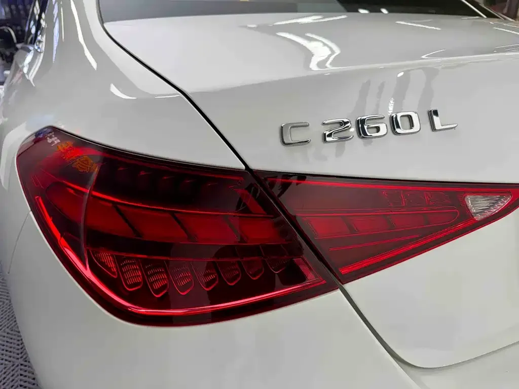 Mercedes-Benz C-Class — фото 10