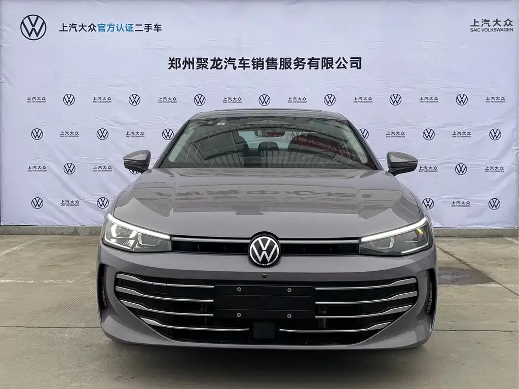 Volkswagen Passat — фото 1
