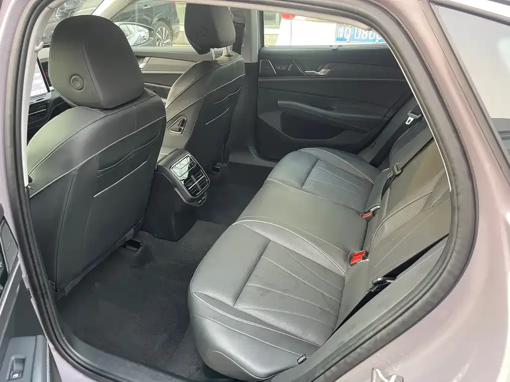 Volkswagen Passat — фото 2