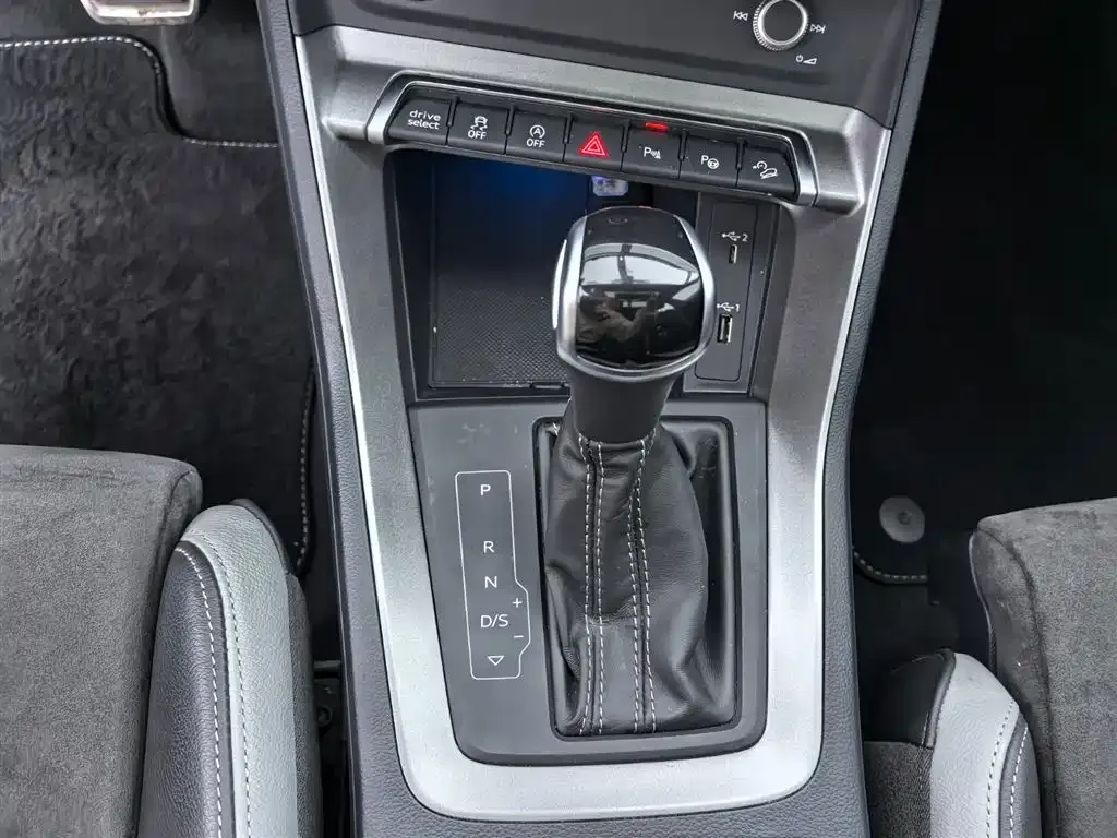 Audi Q3 2021 из CN, фото 8