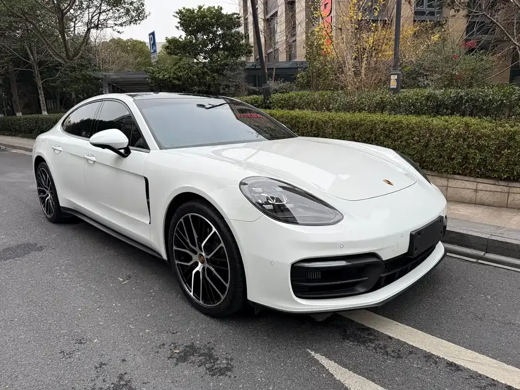 Porsche Panamera — фото 6