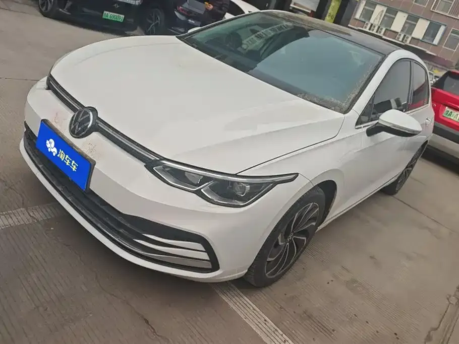 Volkswagen Golf 2023 из CN, фото 1