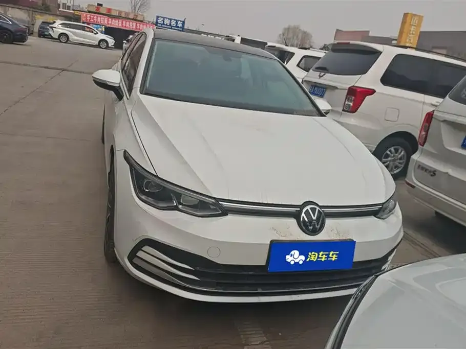 Volkswagen Golf 2023 из CN, фото 2