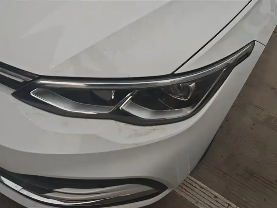 Volkswagen Golf 2023 из CN, фото 3